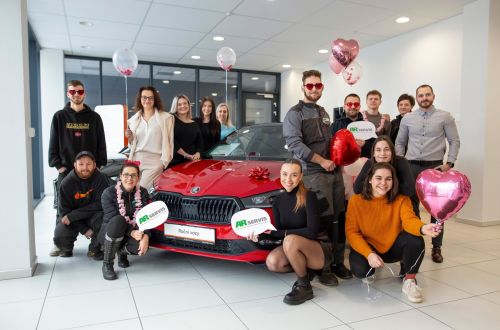 AR SERVIS: Stabilní partner na každé cestě